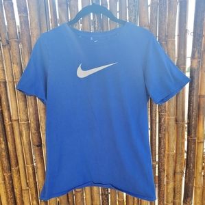 Nike t shirt